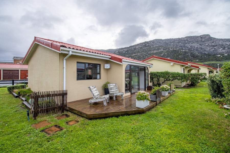 1 Bedroom Property for Sale in Fish Hoek Western Cape